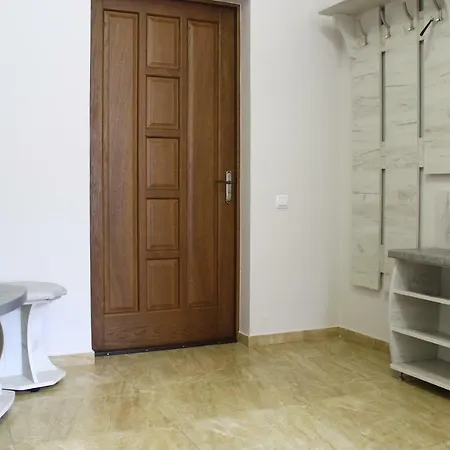 Kvasova Voda Hotel *