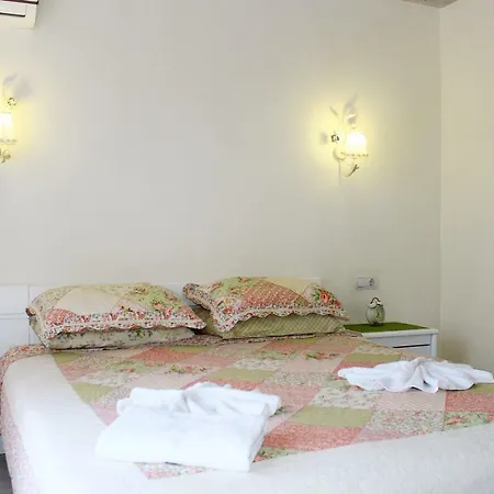 Hotel Kvasova Voda Polyana (Transcarpathia)