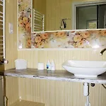 Kvasova Voda Hotel *